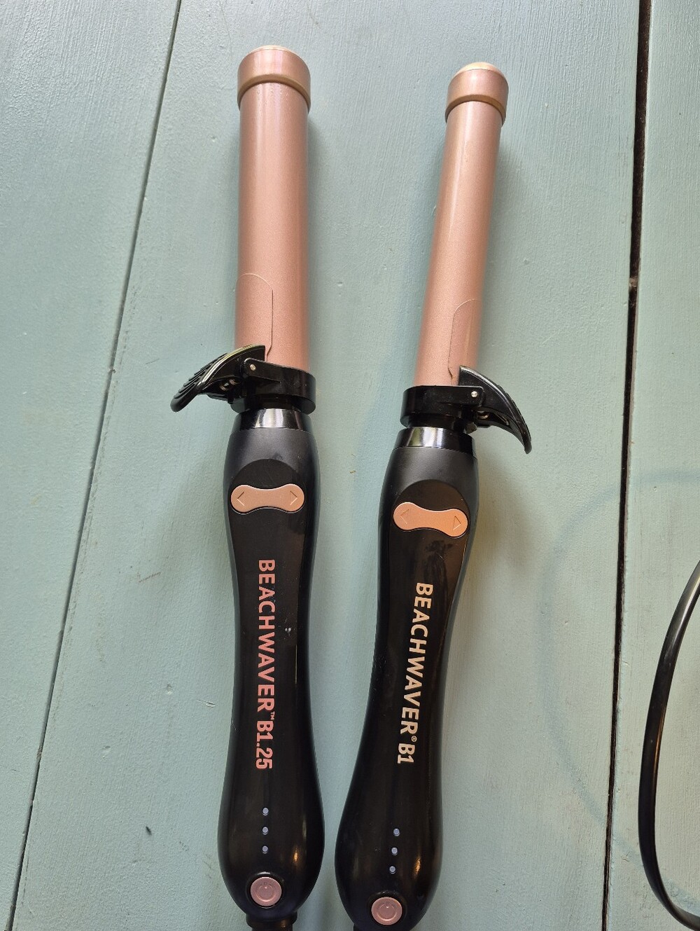 Beachwaver 1" and 1.25" Curling Wands in Rose Gold and Black B1 B1.25